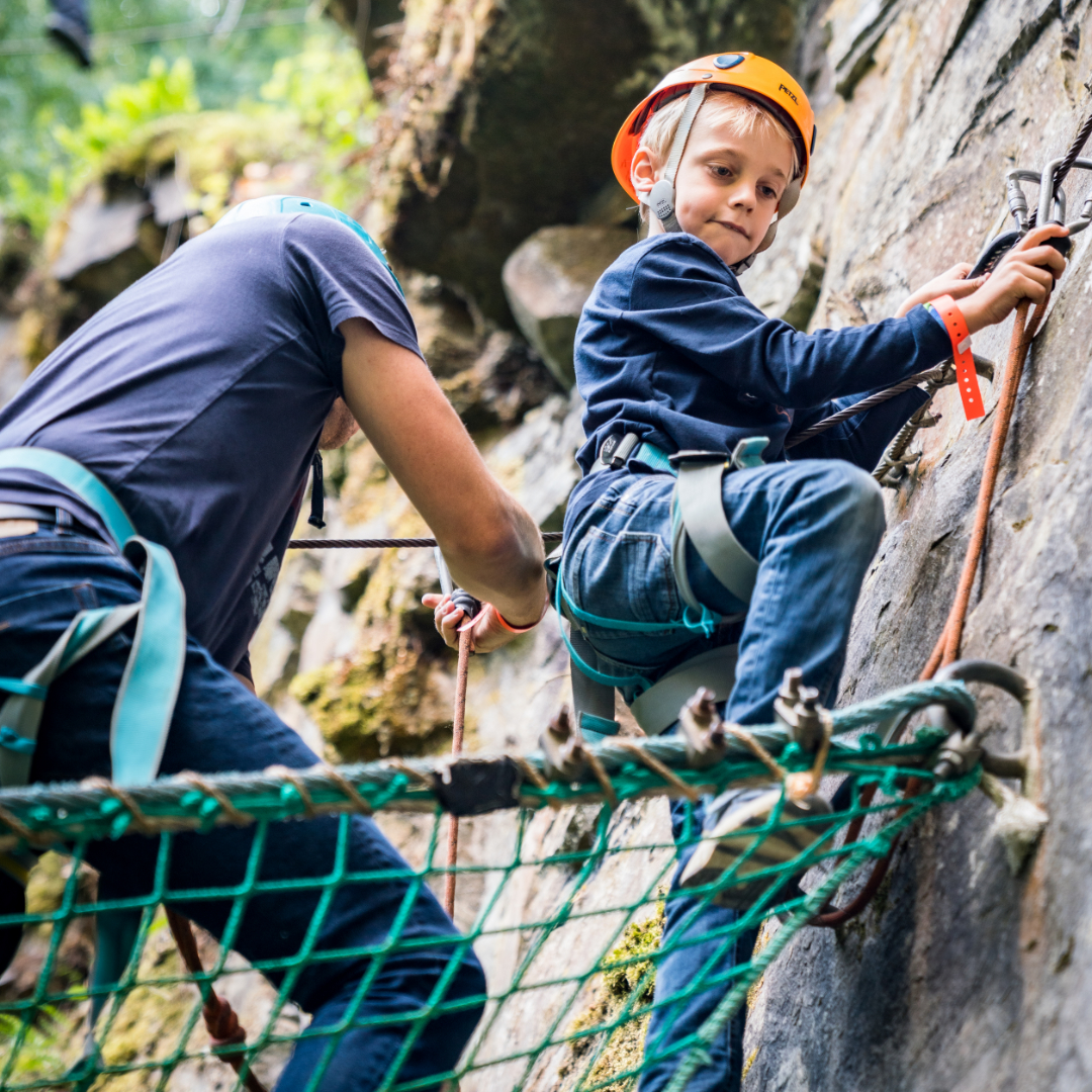 Hébergement pour groupes à Dinant porche parc accrobranche